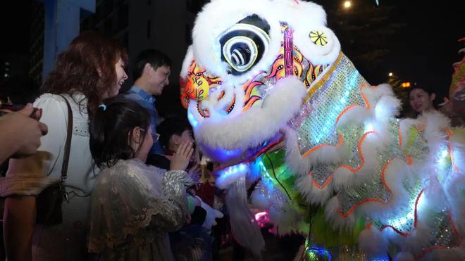 约南海桂城金融公园感受“北方”飘雪AG凯发K8国际约约约！跨年夜相